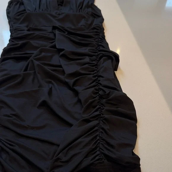 🆕 PattyBoutik Ruched Mini Dress, Built in Bandeau Bra, Black, Size M - Picture 7 of 12